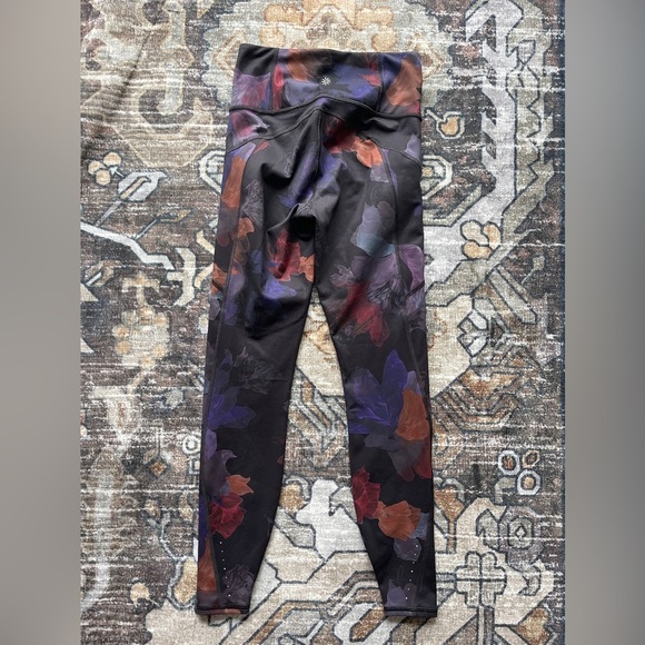 Athleta Rainer Printed Tight leggings Night Bloom Black - Picture 6 of 6
